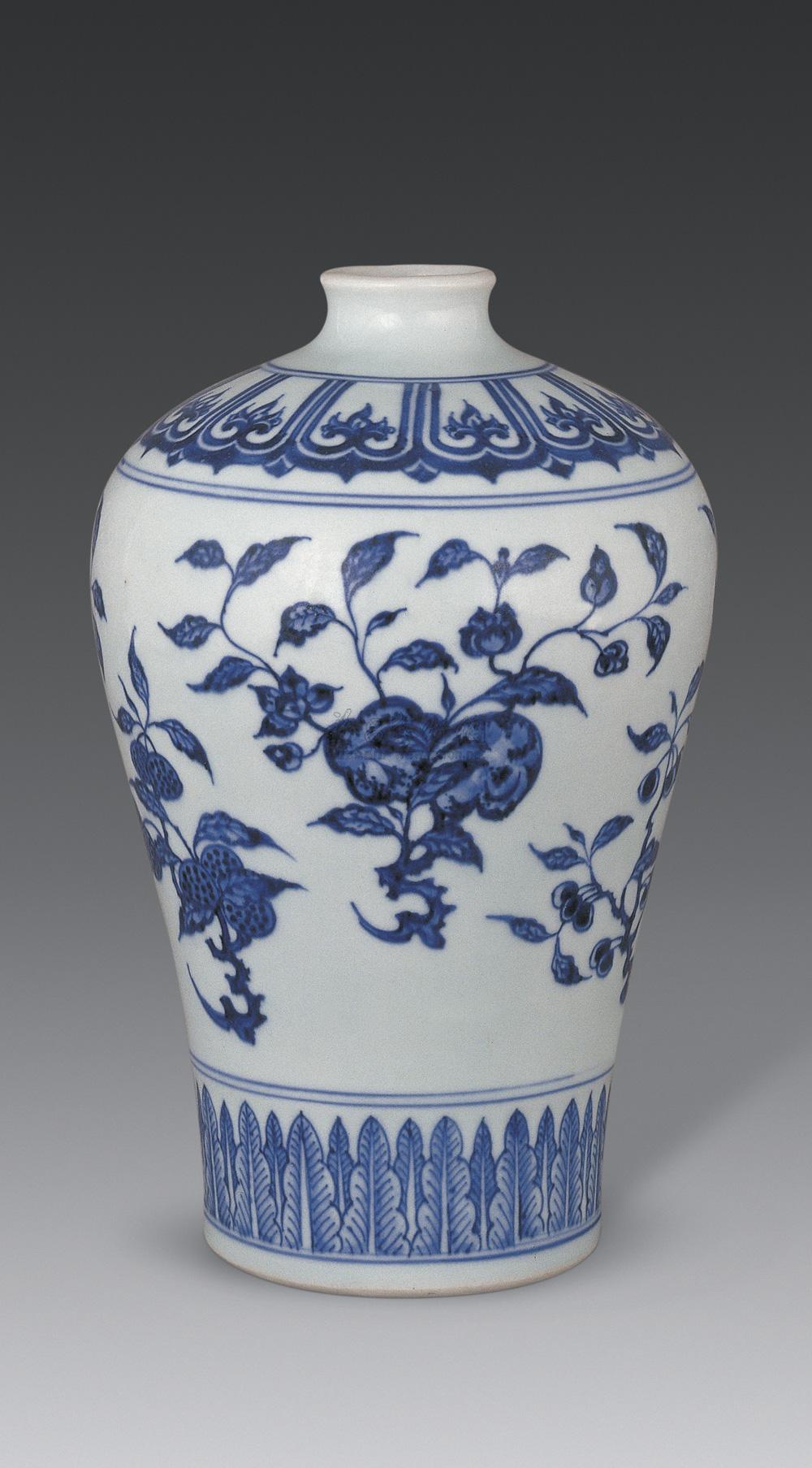 【清雍正 青花瑞果纹梅瓶】拍卖品_图片_价格_鉴赏_清代青花瓷器_雅昌