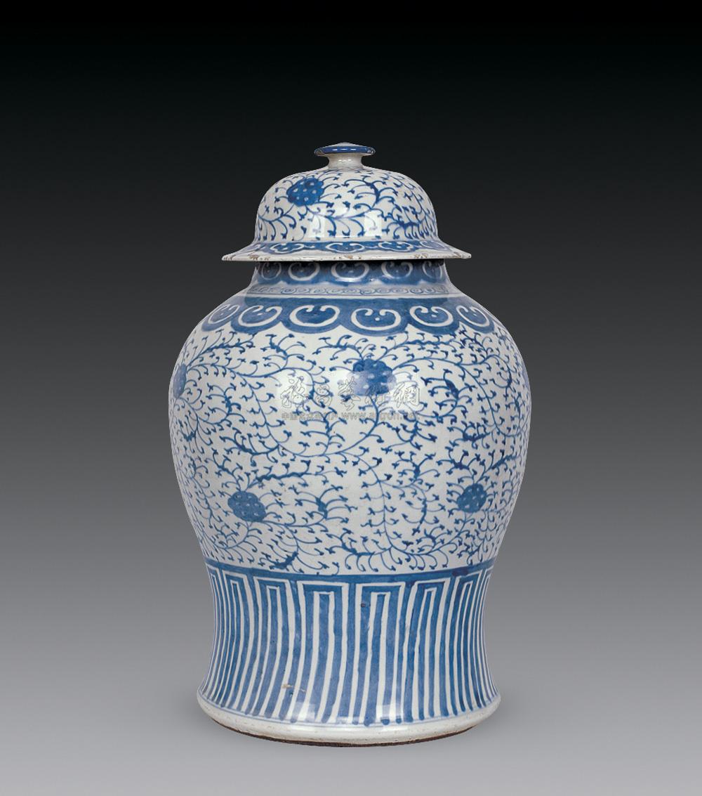 0065清中期青花缠枝莲纹将军罐