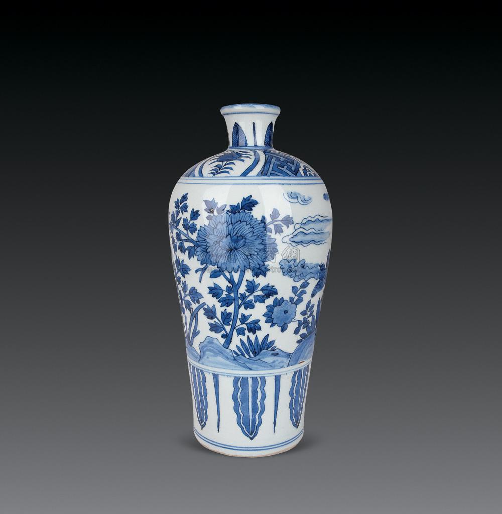 2051明万历青花花鸟梅瓶