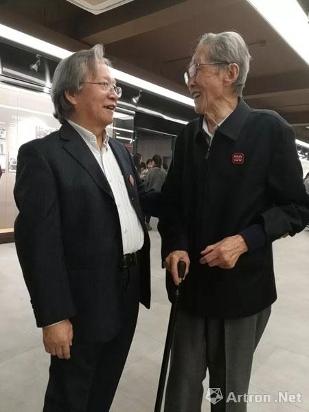 李宏仁(版画家88岁,左)侯一民(油画家88岁)杨澧(版画家88岁,右!
