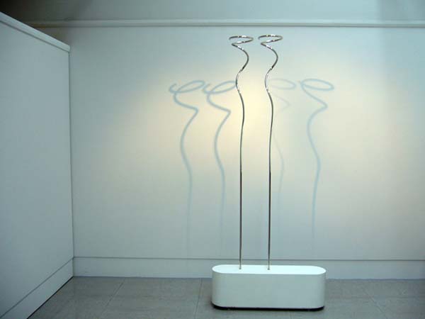 "光·动的雕塑"伊藤隆道作品展