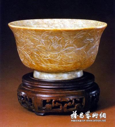 玉器收藏要注意四个兼顾