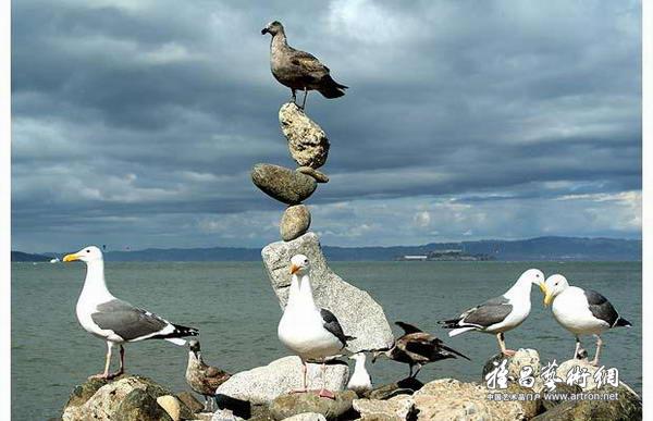 印尼堆石大师：让人心跳都静止的平衡之美(图)