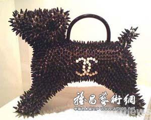 童趣变创意！美国艺术家用蜡笔创作炫彩雕塑