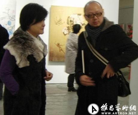 “诡异”的中国艺术市场颠倒艺术市场金字塔