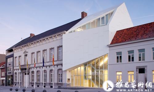 比利时 Harelbeke 市政厅