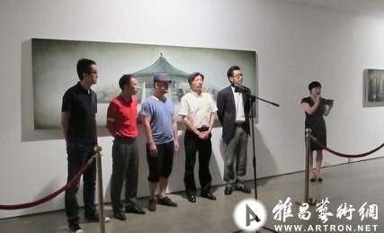 外部窥城 蒙志刚个展“不进城”