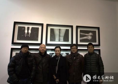 彭韫录像摄影装置作品展于北京全艺社展出