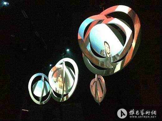 汉内斯·施密德亚洲首展《永恒的瞬间》今日美术馆开幕