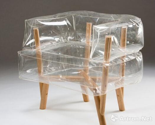 以色列设计师用气垫和木棍设计简易舒适椅子