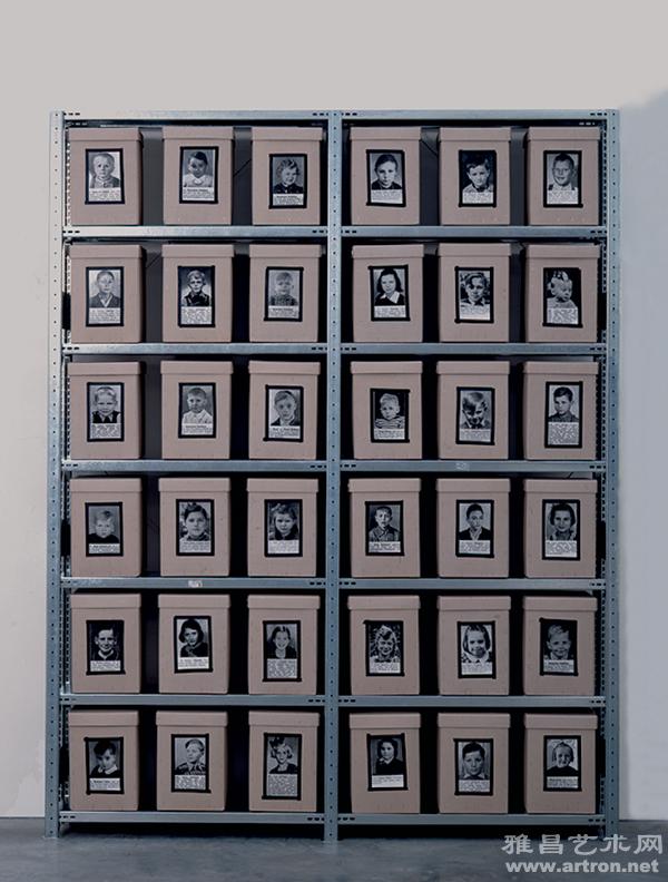Christian Boltanski　Les Regards　1993　13 b/w photographs on parchment paper　Cm 90 x 122　Courtesy of Kewenig Gallery, Koeln, Germany
